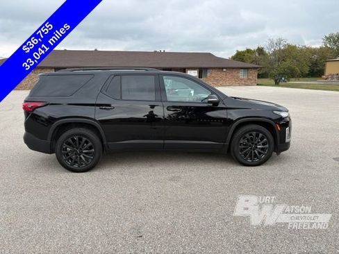 Used 2024 Chevrolet Traverse RS w/ LPO, Floor Liner Package AWD/4WD image 7