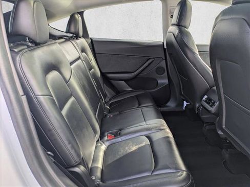 Used 2021 Tesla Model Y 2WD image 19