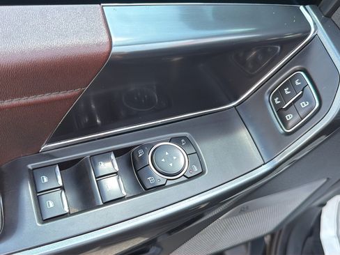 Used 2023 Ford F150 Lariat AWD/4WD image 18