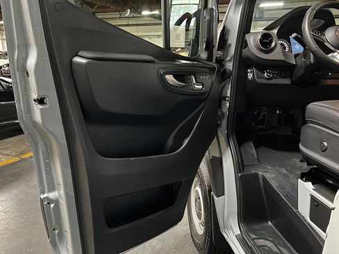Used 2026 Mercedes-Benz Sprinter 2500 image 20