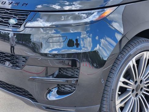 New 2026 Land Rover Range Rover Sport SE image 5