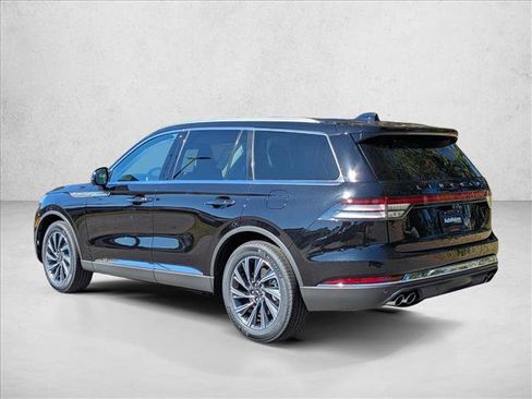 New 2026 Lincoln Aviator 2WD image 2