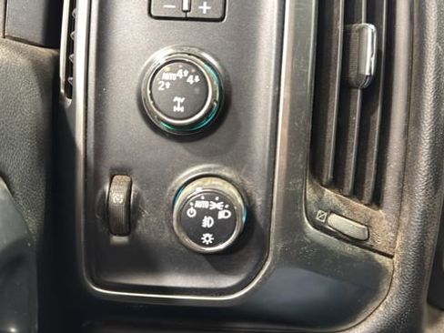 Used 2018 Chevrolet Silverado 1500 LT w/ All Star Edition image 14