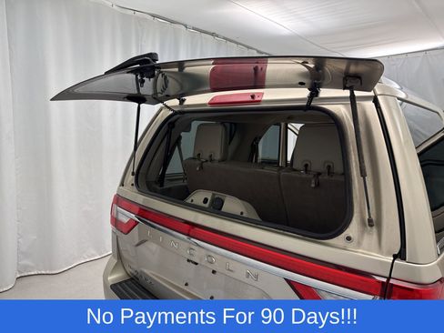 Used 2017 Lincoln Navigator Select image 46