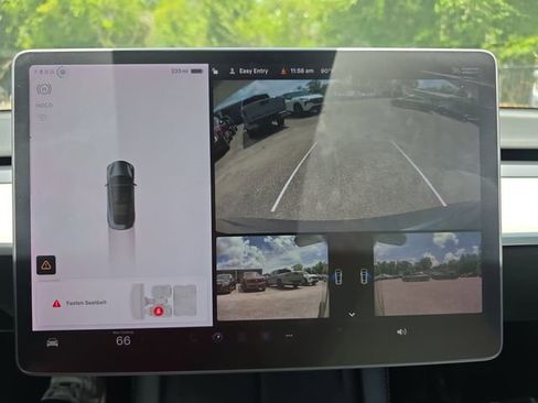 Used 2022 Tesla Model 3 Performance AWD/4WD image 25
