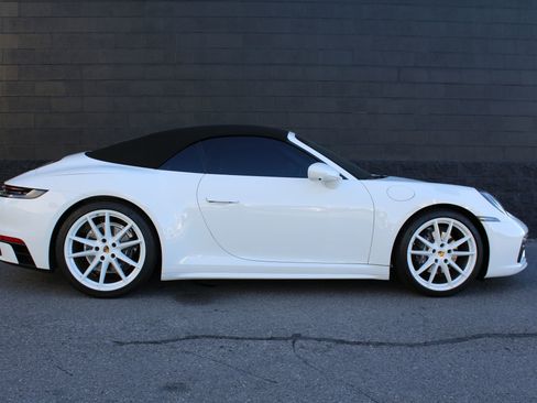 Used 2024 Porsche 911 Carrera image 8