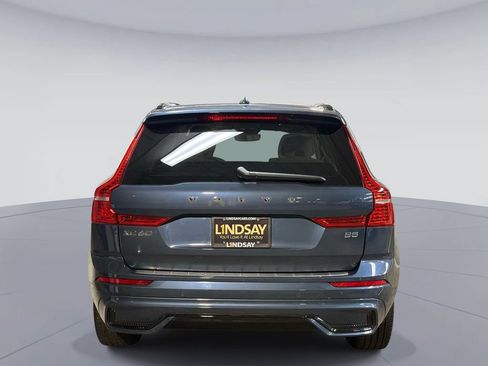 Used 2023 Volvo XC60 B5 Plus w/ Climate Package FWD image 11