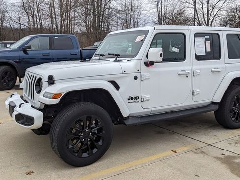 Used 2021 Jeep Wrangler Unlimited Sahara image 7