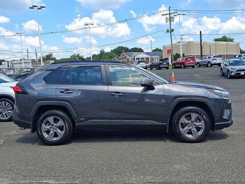 Used 2024 Toyota RAV4 XLE w/ Convenience Package AWD/4WD image 8