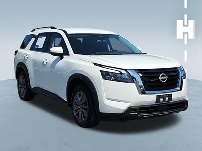 Used 2023 Nissan Pathfinder SV