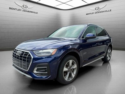 Used 2023 Audi Q5 2.0T Premium w/ Convenience Package AWD/4WD image 9