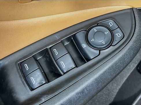 Used 2017 Chevrolet Volt Premier w/ Driver Confidence II Package image 30