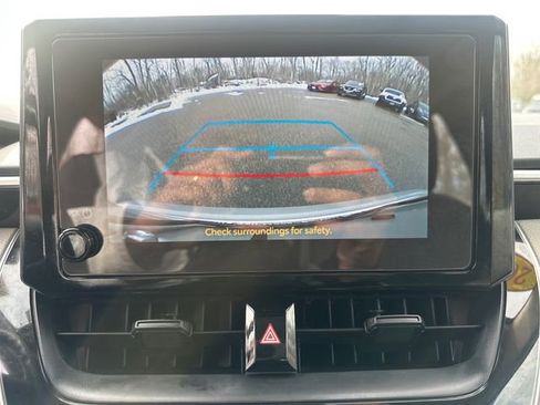 Certified 2025 Toyota Corolla LE image 33