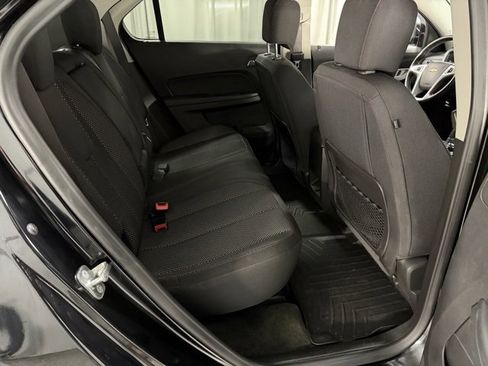 Used 2017 Chevrolet Equinox LT w/ Convenience Package image 8