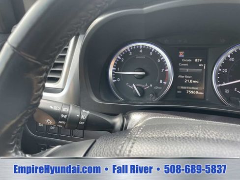 Used 2017 Toyota Highlander XLE AWD/4WD image 32