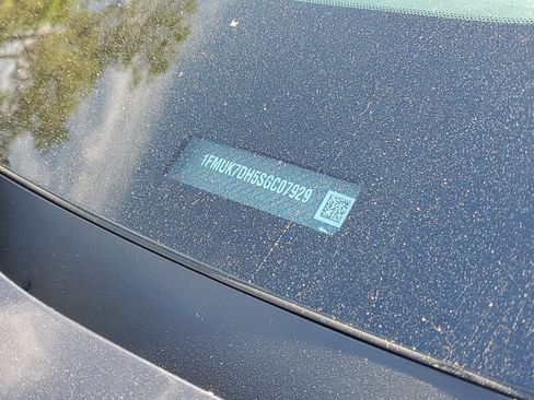 Used 2025 Ford Explorer Active image 10