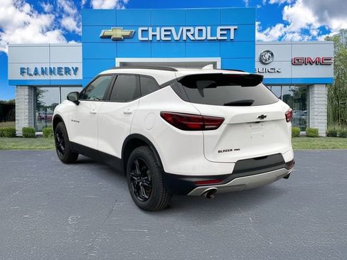 Used 2023 Chevrolet Blazer LT w/ Convenience Package image 3