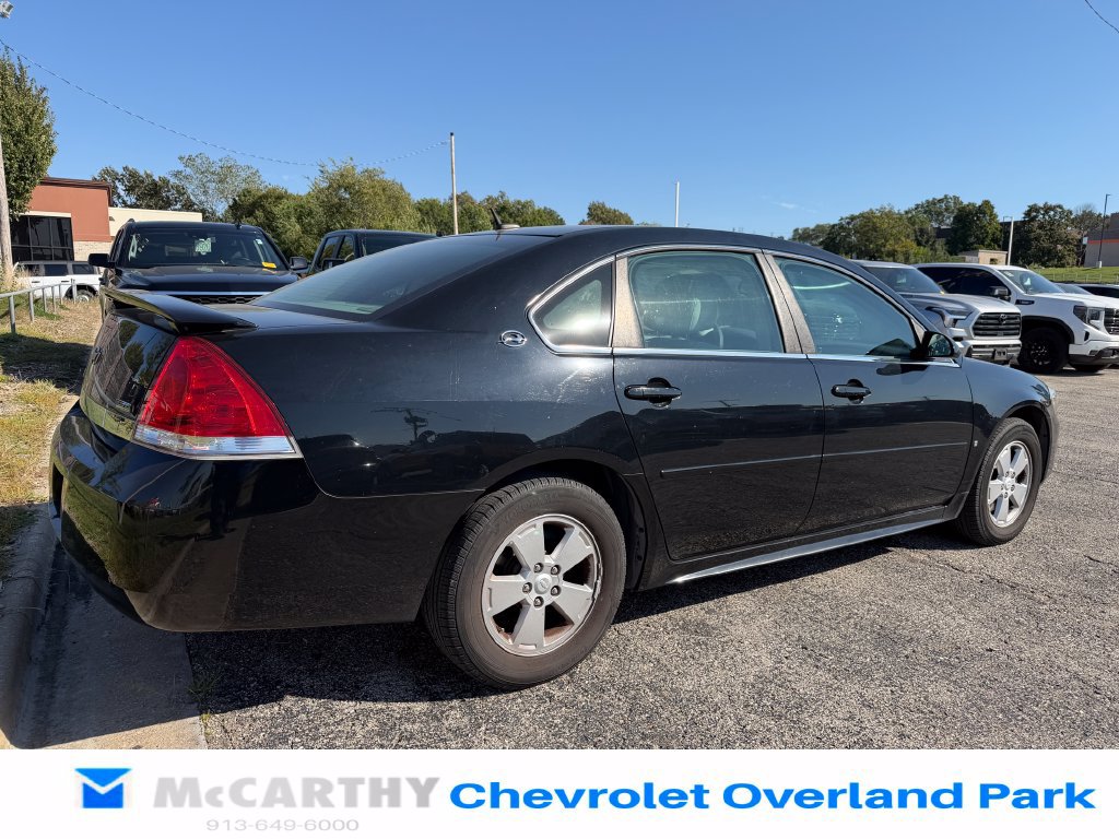 Used 2009 Chevrolet Impala LT w/ Luxury Edition Package FWD image 3