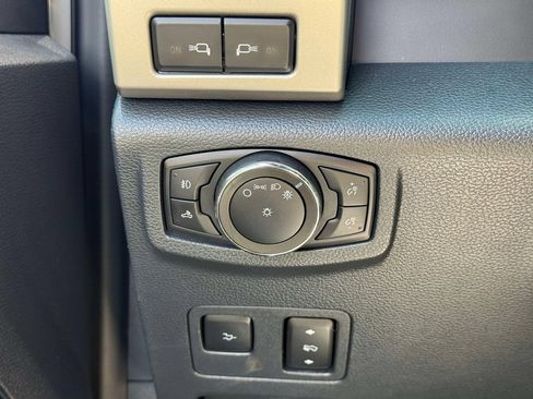 Used 2022 Ford F250 Lariat w/ Black Appearance Package AWD/4WD image 20