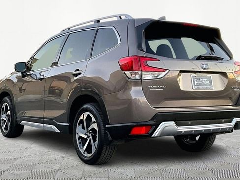 Used 2023 Subaru Forester Touring image 6