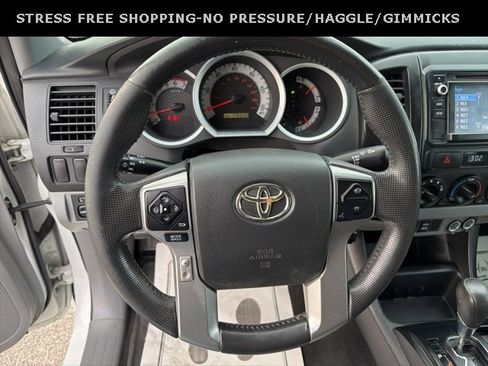 Used 2014 Toyota Tacoma PreRunner image 17