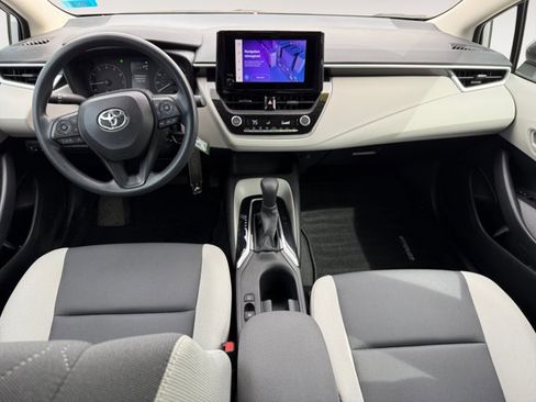 Used 2023 Toyota Corolla LE FWD image 12