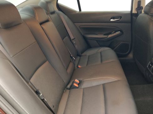Used 2023 Nissan Altima 2.5 SL FWD image 19
