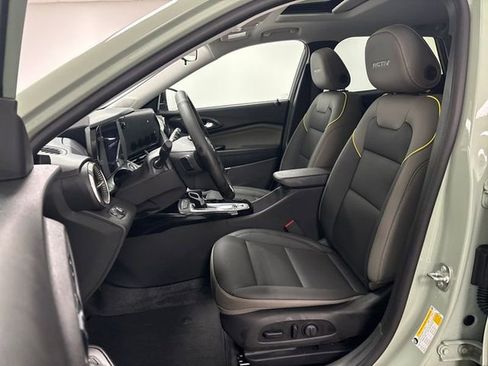 New 2026 Chevrolet Trax ACTIV w/ Sunroof Package image 9