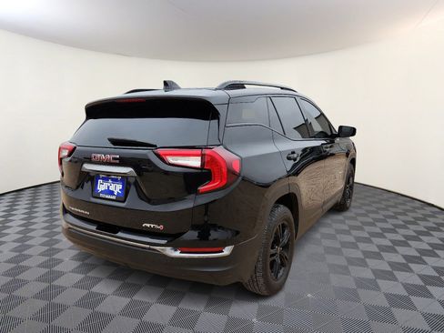 Used 2023 GMC Terrain AT4 image 4