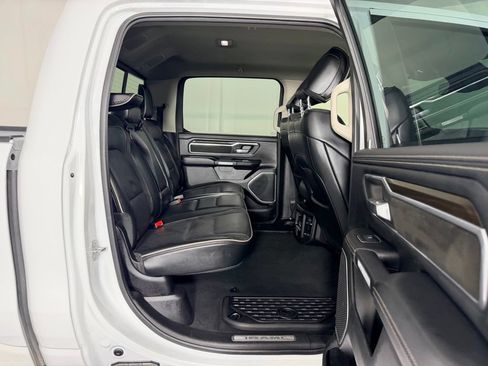 Used 2022 RAM 1500 Laramie AWD/4WD image 29