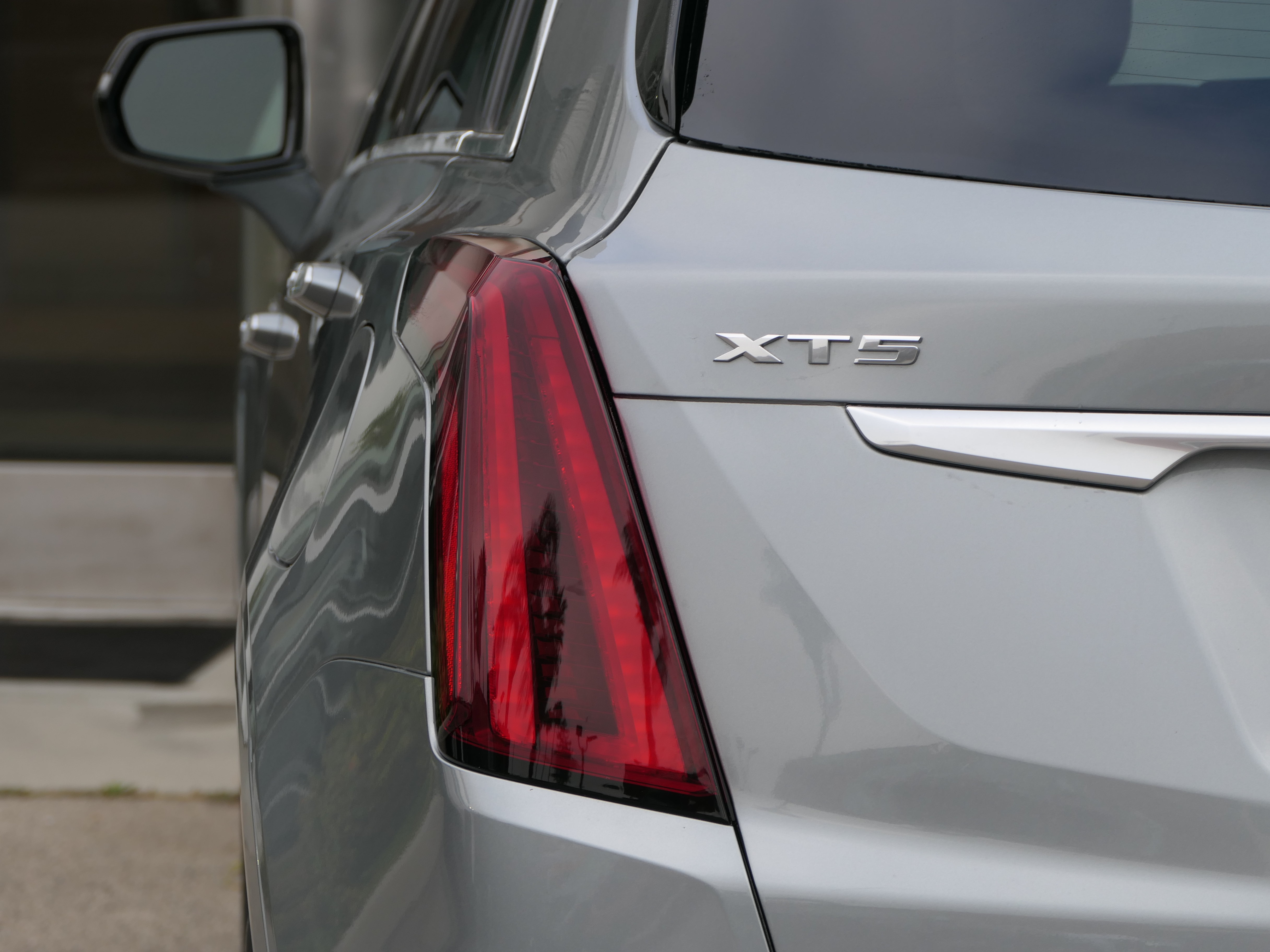 Certified 2024 Cadillac XT5 Luxury FWD image 5