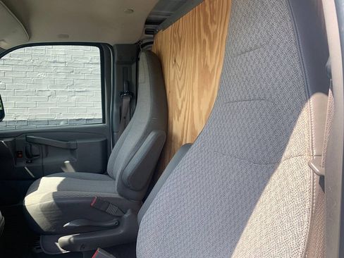 Used 2019 Chevrolet Express 2500 w/ Communications Package RWD image 9