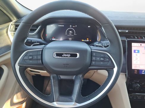 New 2025 Jeep Grand Cherokee Limited image 21