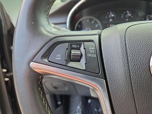 Used 2021 Buick Encore Preferred w/ Safety Package FWD image 17