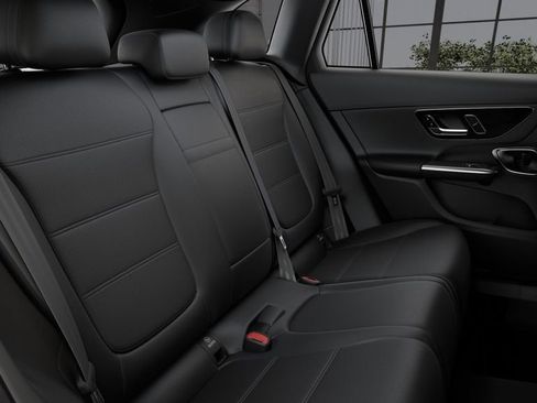 New 2026 Mercedes-Benz GLC 300 image 40