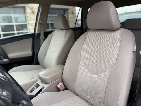 Used 2008 Toyota RAV4 Limited image 11