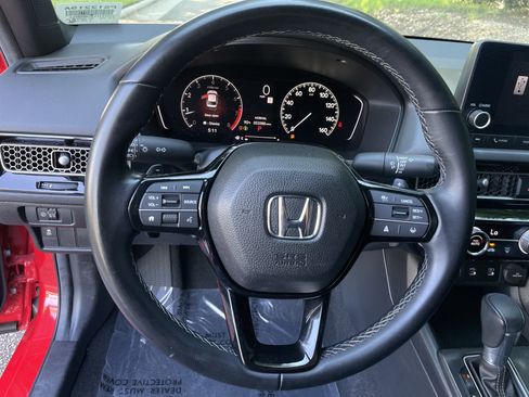 Used 2025 Honda Civic Sport image 17