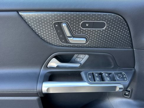 New 2026 Mercedes-Benz GLB 250 GLB 250 image 10