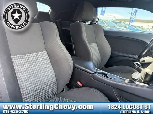 Used 2020 Dodge Challenger R/T w/ Blacktop Package RWD image 17