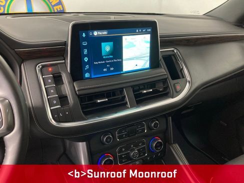 Used 2023 Chevrolet Suburban Premier AWD/4WD image 2
