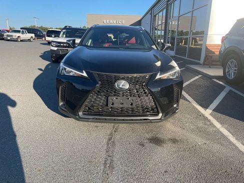 Used 2019 Lexus UX 200 F Sport w/ F Sport Premium Package FWD image 5