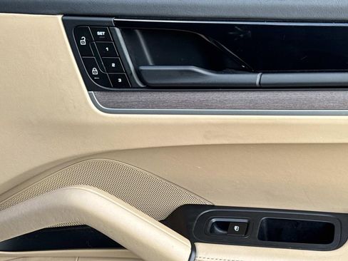 Certified 2024 Porsche Cayenne image 20