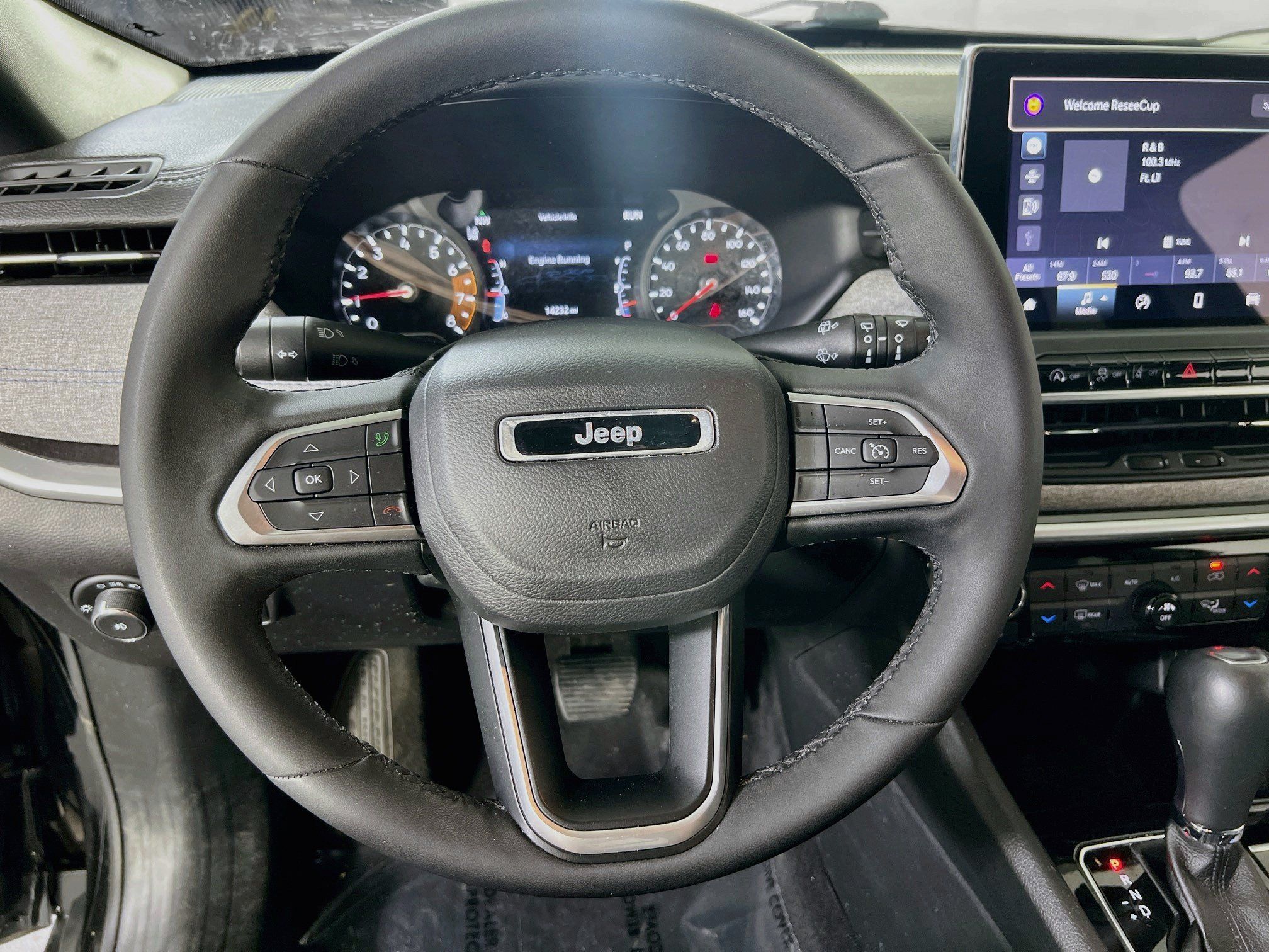 Used 2023 Jeep Compass Latitude w/ Convenience Group AWD/4WD image 10