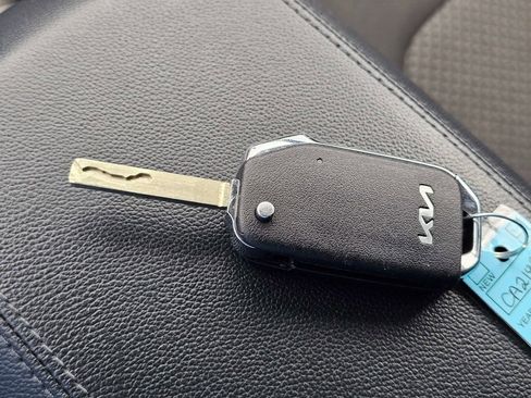Certified 2024 Kia Sportage LX FWD image 30