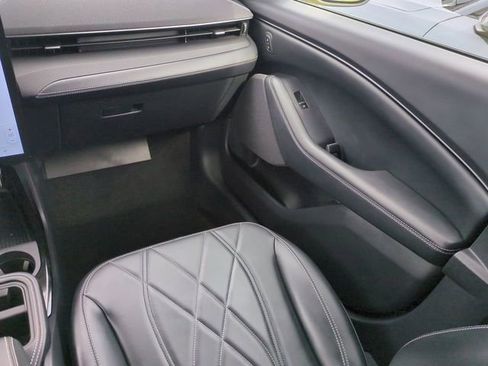 Used 2025 Ford Mustang Mach-E Select RWD image 18