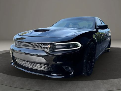 Used 2017 Dodge Charger R/T Scat Pack w/ Dynamics Package RWD image 6