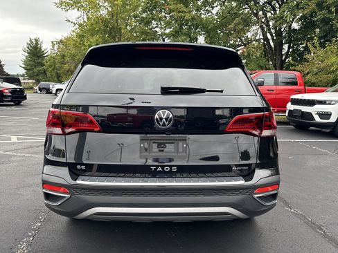 Used 2022 Volkswagen Taos SE image 6