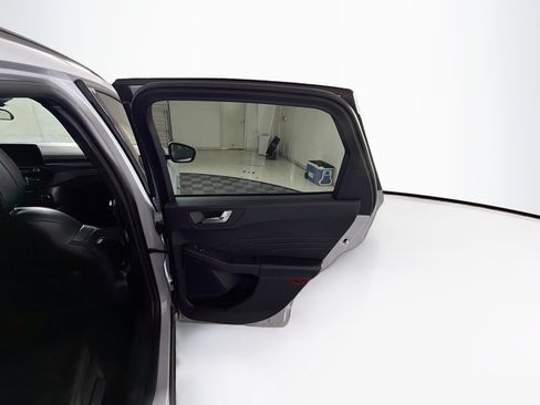 Used 2025 Ford Escape ST-Line Select AWD/4WD image 30