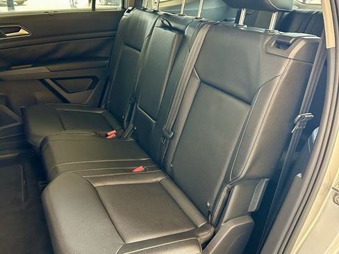 Used 2018 Volkswagen Atlas SE AWD/4WD image 17