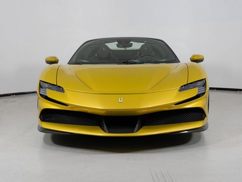 Used 2022 Ferrari SF90 Spider image 20
